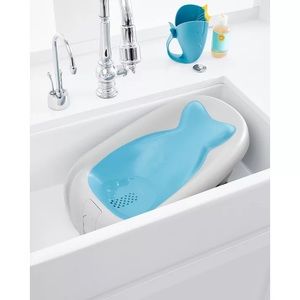 SKIP*HOP® Moby Reclined Baby Bathtub